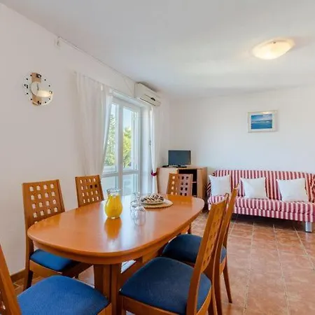 Stella - Two Bedroom With Balcony And Sea View Carla * Splitska