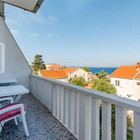 Stella - Two Bedroom With Balcony And Sea View Carla Apartment