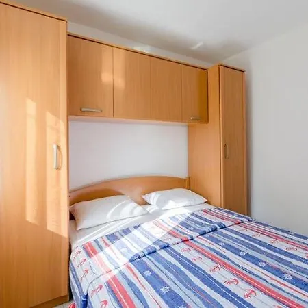 Stella - Two Bedroom With Balcony And Sea View Carla *