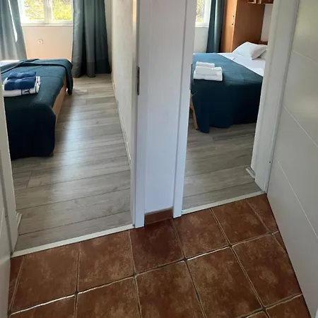 Stella - Two Bedroom With Balcony And Sea View Carla 斯普利特卡