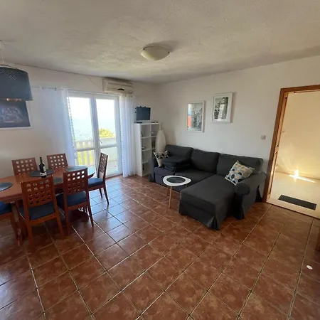 Stella - Two Bedroom With Balcony And Sea View Carla 斯普利特卡